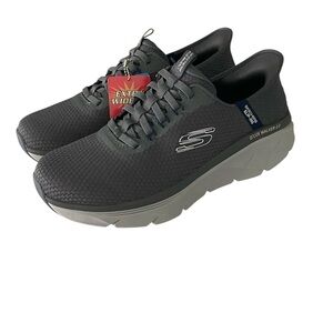 New Men's Skechers 232465 Dlux Walker 2.0 Taurrel Slipin Walking Sneaker Size 10